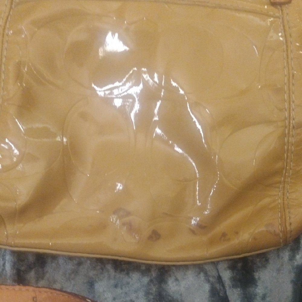 Coach Glossy Tan Shoulder Bag - Picture 4 of 5